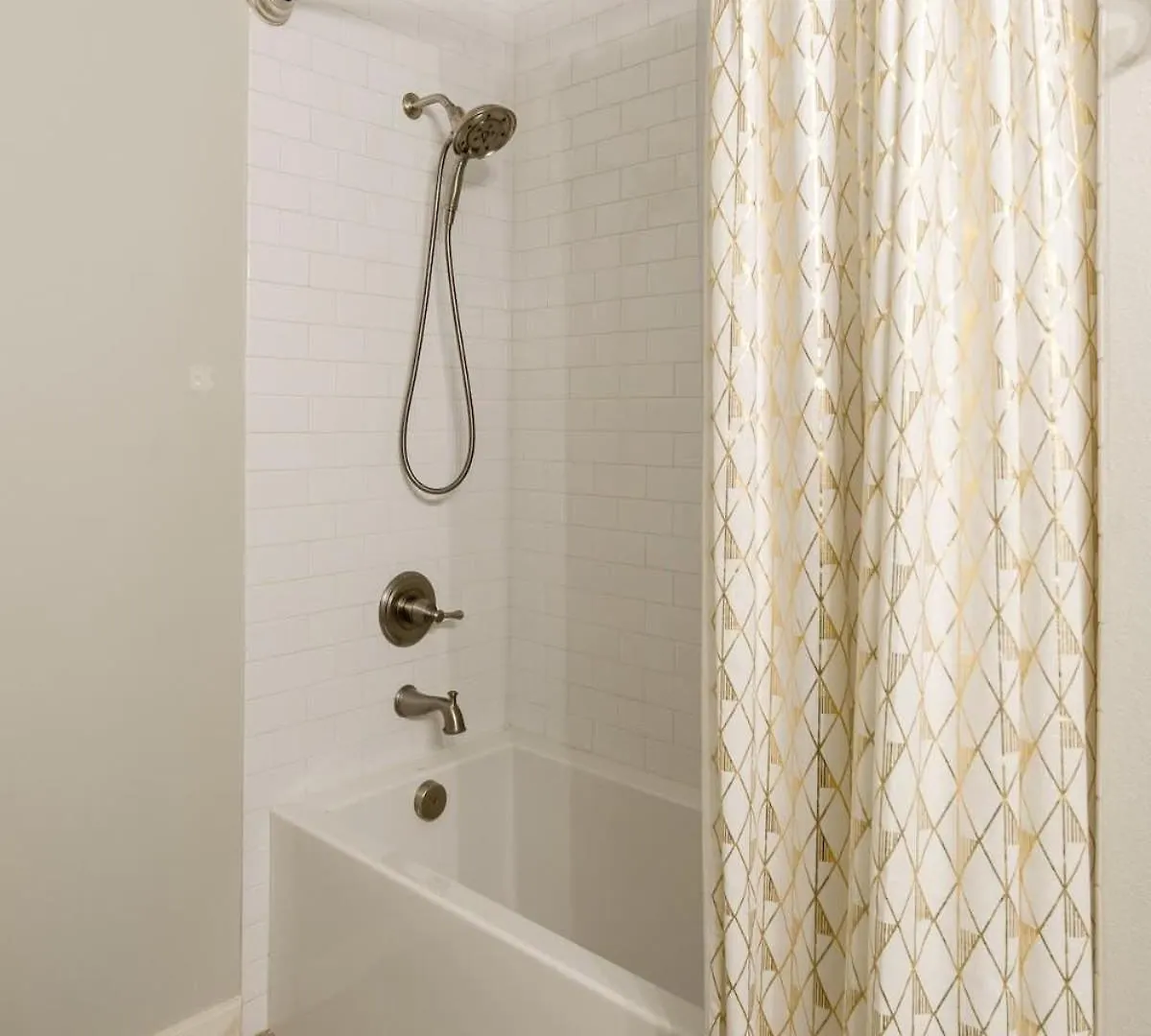 Apartment Stay Portland - Well-Preserved Quintessential 1922 Craftsman