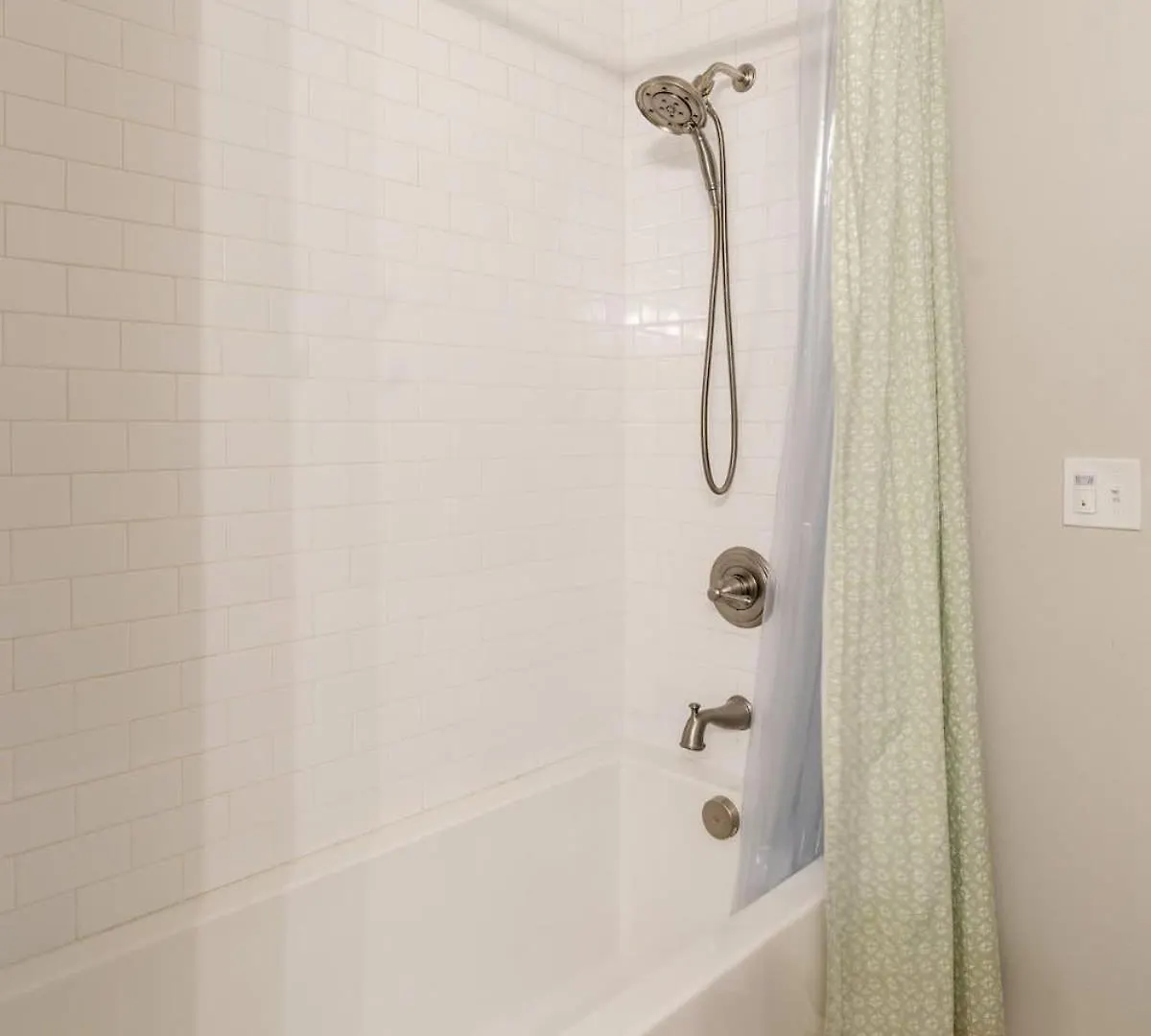 Stay Portland - Well-Preserved Quintessential 1922 Craftsman